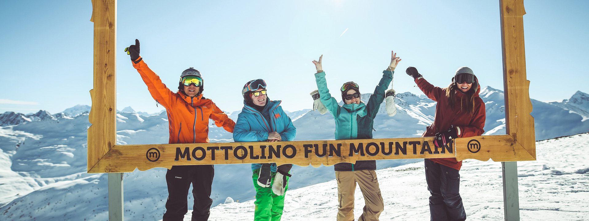 Grande divertimento in gruppo sulla ski area Mottolino a Livigno