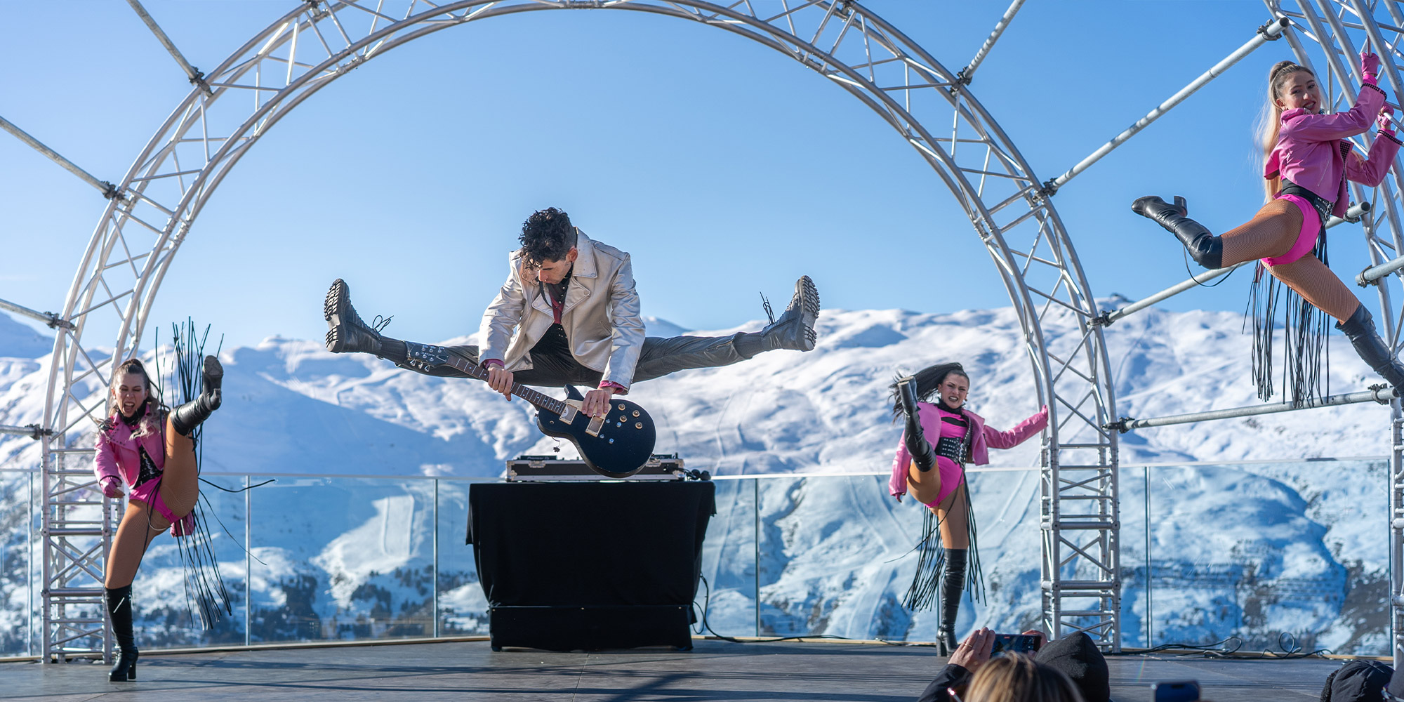 MOT-2000x1000_FreaknTonic_2026