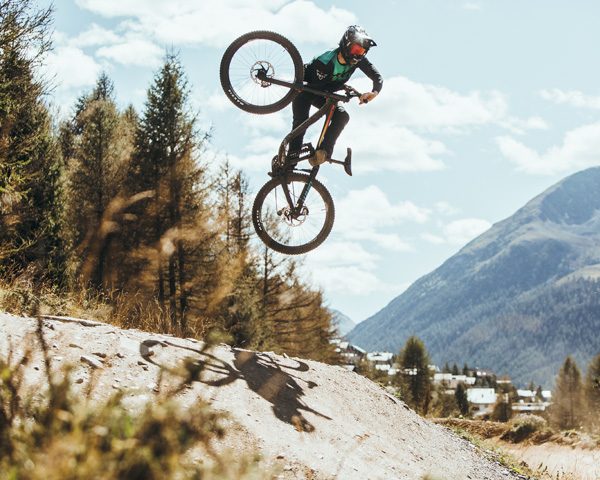 Bikepark-pro_top_600x480 Salto biker pro al Mottolino Bikepark di Livigno