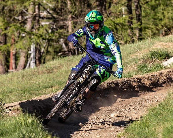 Biker su pista Mottolino Bikepark Livigno