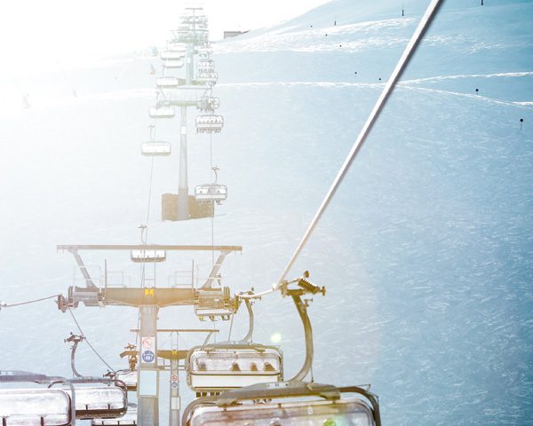 Vista sulle Natural Moguls dalla seggiovia Valfin nella ski area Mottolino a Livigno